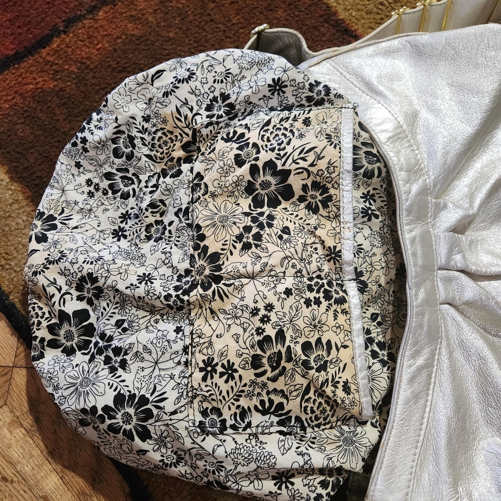 Bryna Nicole Shoulder Bag - Picture 6 of 6
